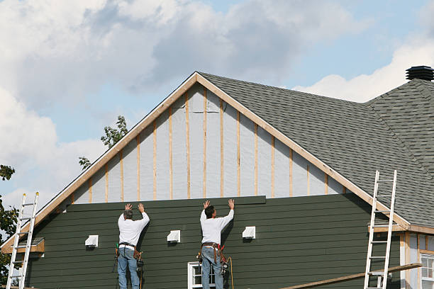 Professional Emergency Siding Repair technician working in Yorktown, TX